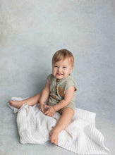 Load image into Gallery viewer, George hoodie