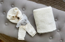 Load image into Gallery viewer, Maggie and Teddy