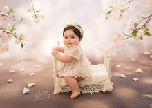 Load image into Gallery viewer, Emilia