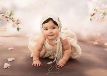 Load image into Gallery viewer, Faye